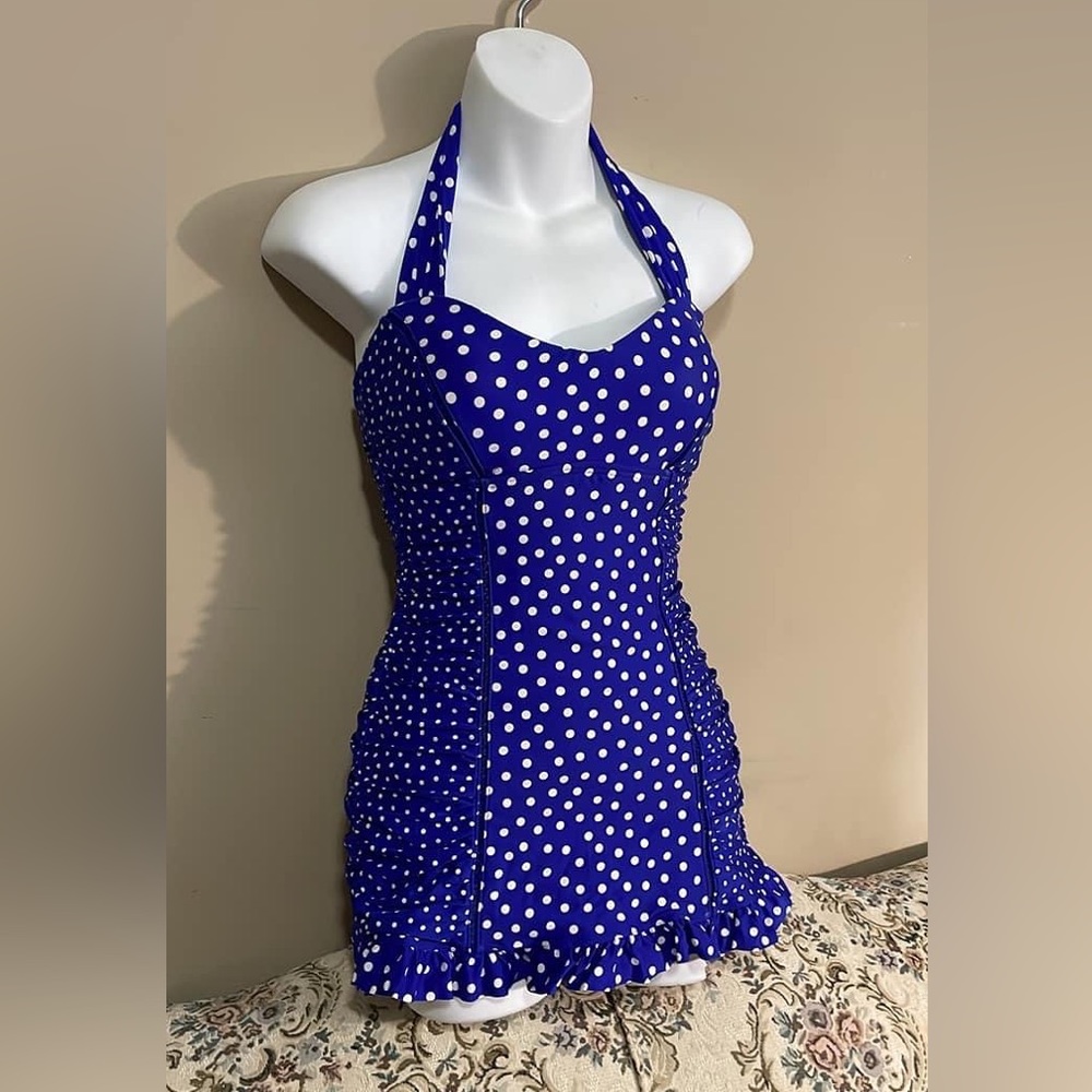 Vintage style retro bathing suit by Jantzen